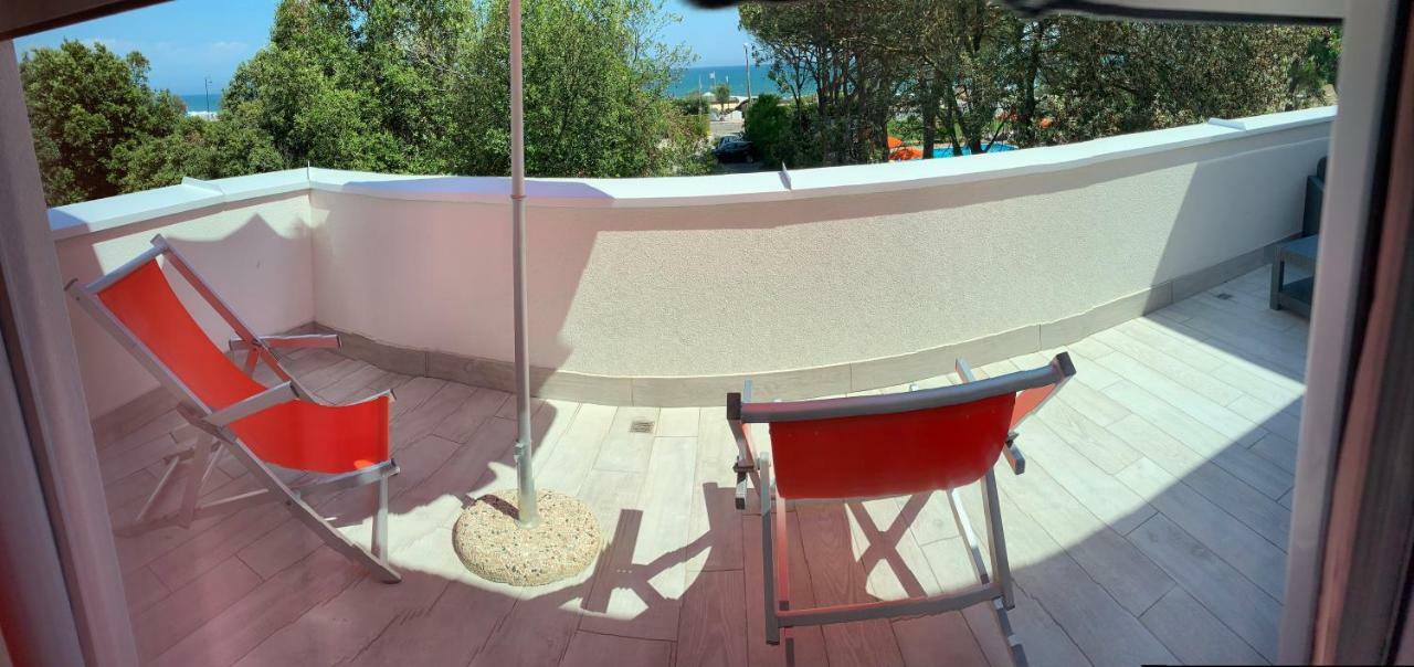 Hotel Capo Circeo Centro Benessere & Padel Сан Феличе Чирчео Екстериор снимка