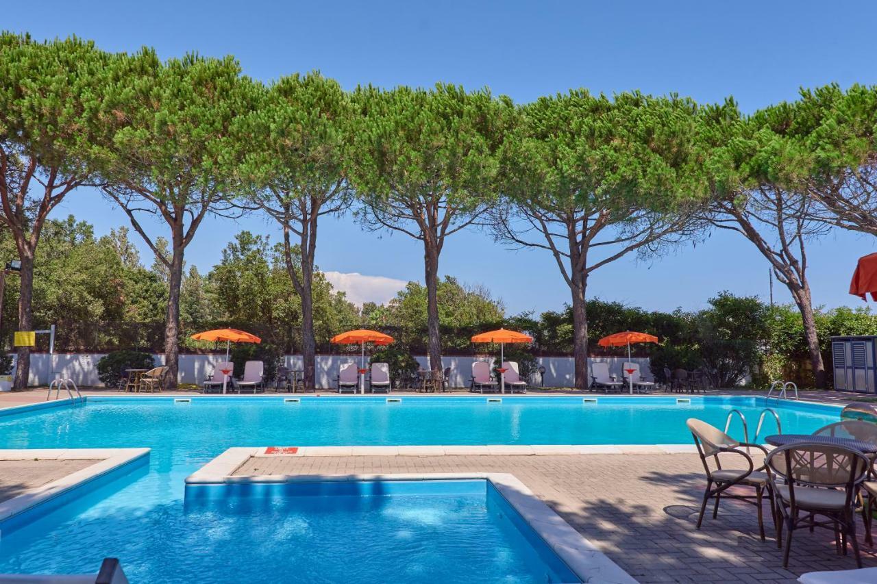 Hotel Capo Circeo Centro Benessere & Padel Сан Феличе Чирчео Екстериор снимка