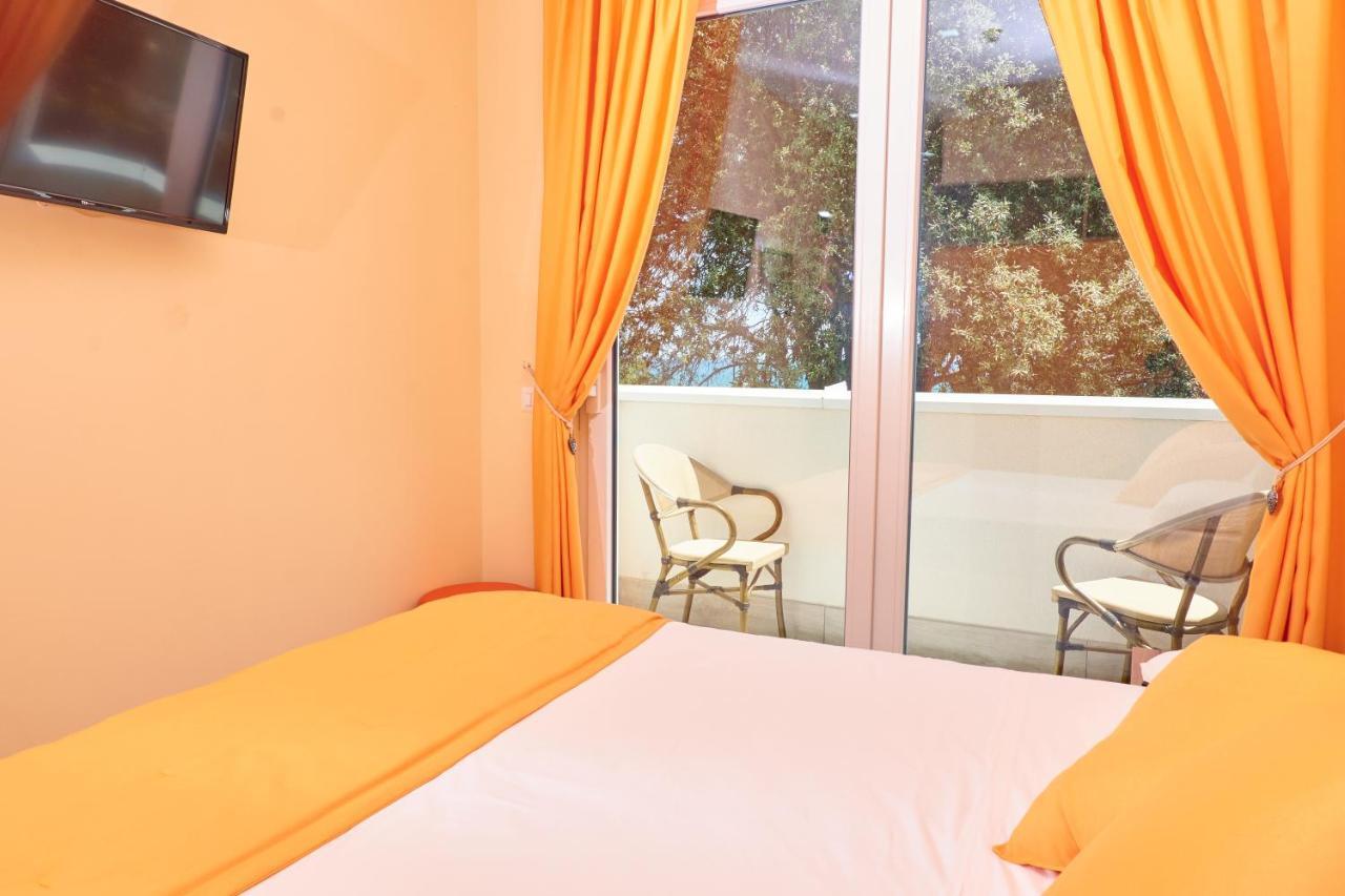 Hotel Capo Circeo Centro Benessere & Padel Сан Феличе Чирчео Екстериор снимка
